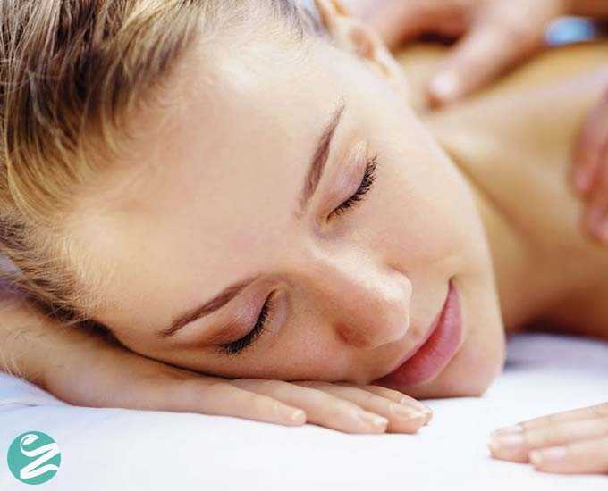 ماساژ درمانی چیست و چه فواید و عوارضی دارد؟