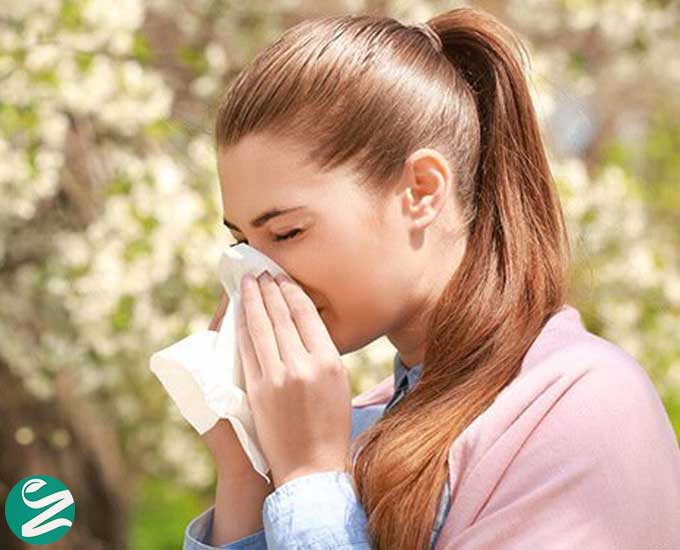 علت آبریزش بینی و عطسه در فصل بهار