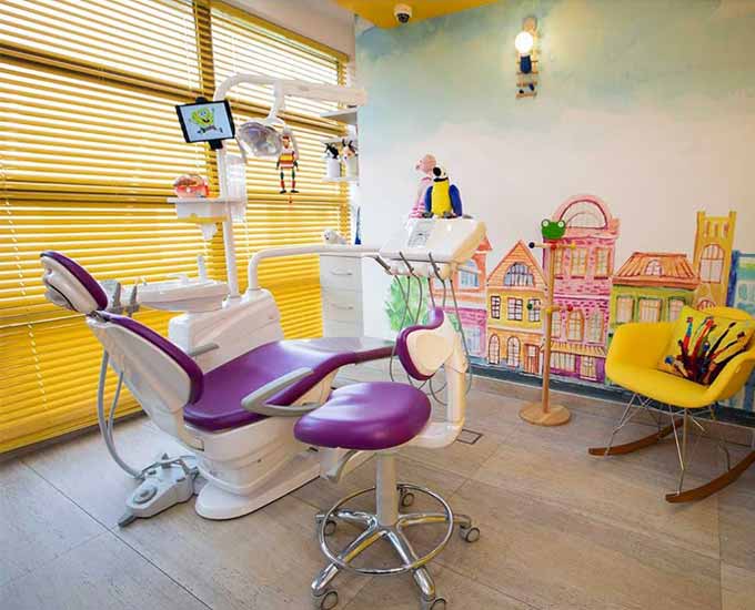 کلینیک دندانپزشکی در محیطی VIP که تمامی انتظارات شما را برآورد می کند