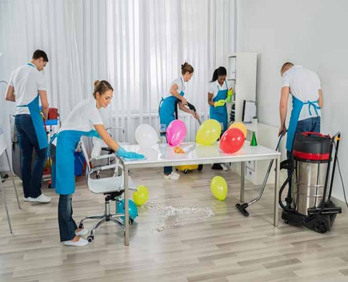 شرکت اعزام نظافتچی و مهماندار در مراسم چه مزایایی دارد؟