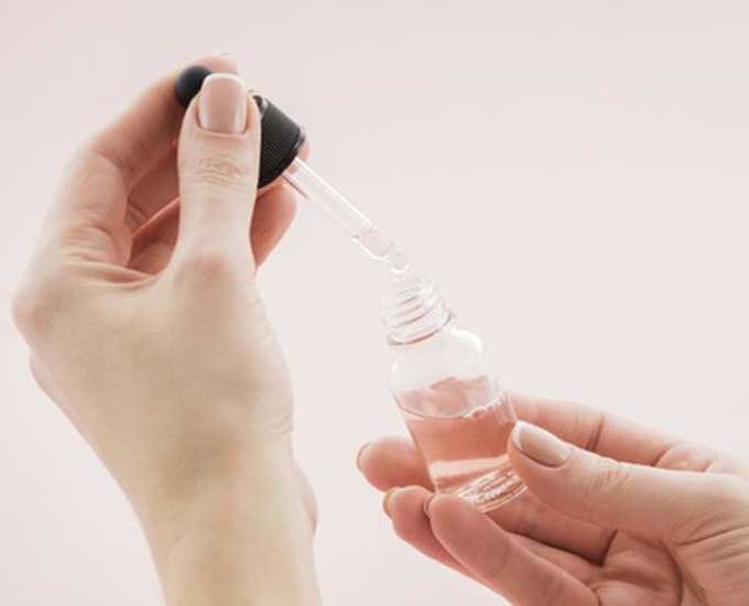 سرم هیالورونیک اسید برای چی خوبه؟