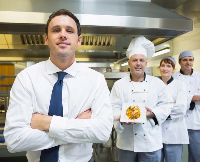 چگونه رستوران خود را مدیریت کنیم؟ (اهمیت و نکات کلیدی آن)