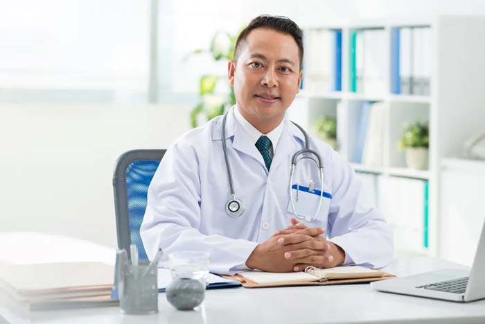 پزشک عمومی (General Practitioner) پزشک عمومی (General Practitioner)