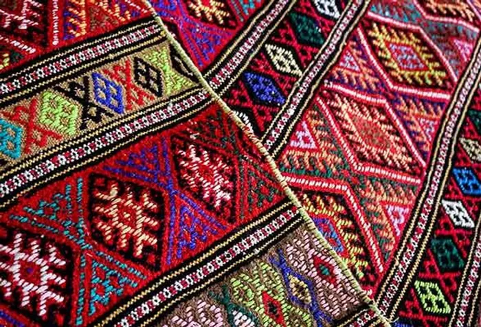 کیفیت بافت فرش و گلیم