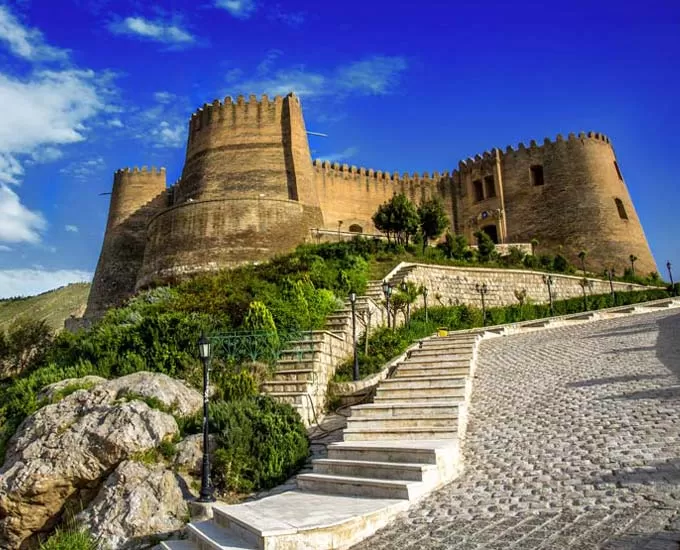 قلعه های کوهستانی دیدنی ایران که باید فتح کنید