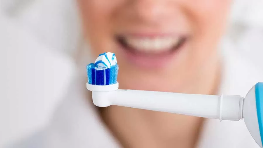 6 اشتباه رایج در استفاده از مسواک برقی