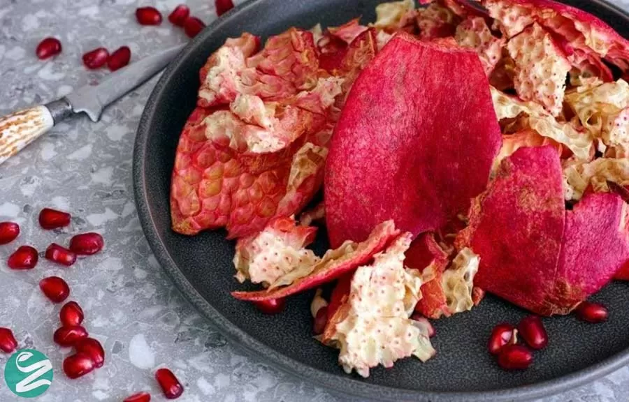 6 خواص شگفت‌انگیز پوست انار برای پوست + روش استفاده