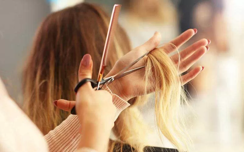 دوره آرایشگری فنی حرفه ای