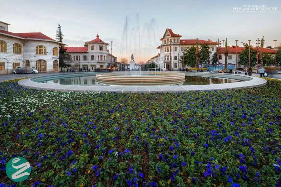 میدان شهرداری رشت