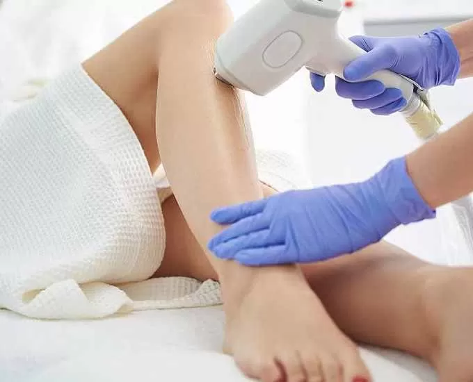 لیزر موهای زائد: فناوری، مزایا و مراقبت‌های ضروری