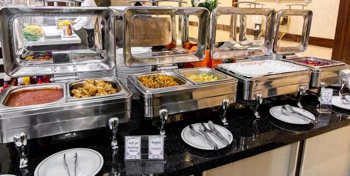 ویژگی‌های بهترین رستوران سلف سرویس صبحانه در تهران