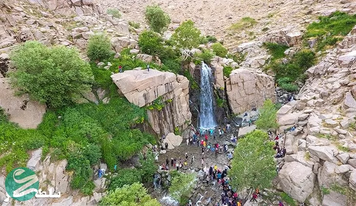 آبشار گنج نامه