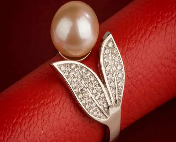 کادو تولد برای دختر 25 ساله | 10 ایده جذاب