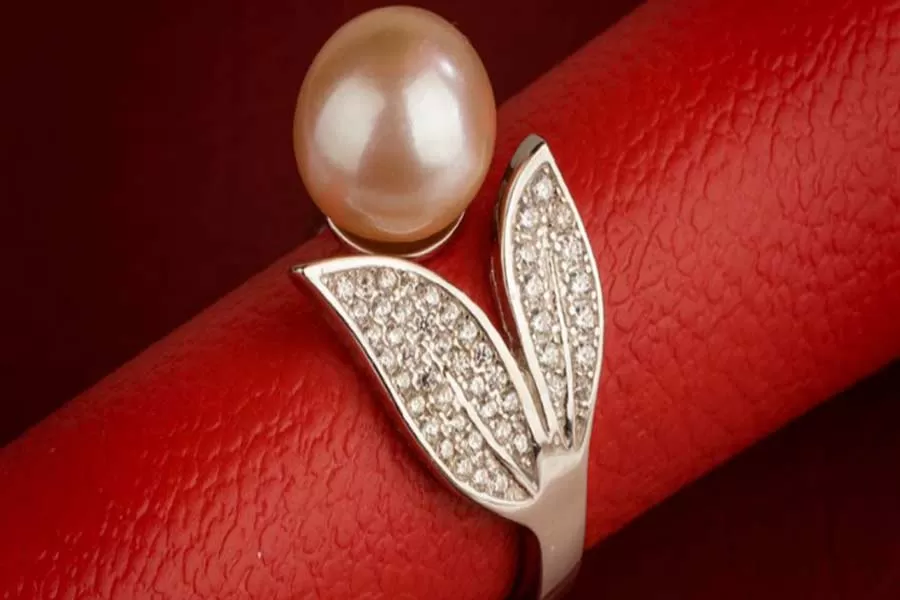 کادو تولد برای دختر 25 ساله | 10 ایده جذاب