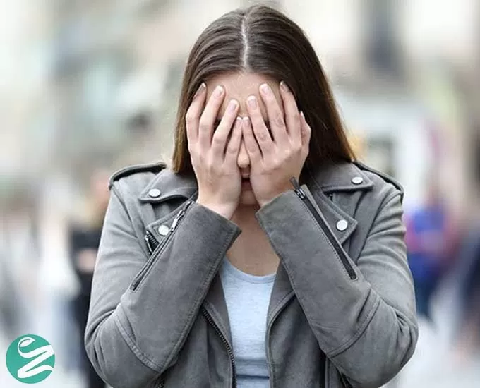 حمله پانیک (Panic Attack) چیست؟ علائم، دلایل و راه‌های کنترل آن