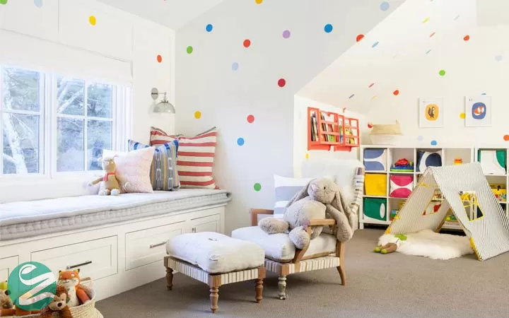 دکوراسیون رنگی _ استفاده از لکه‌های رنگی روی دیوار