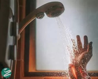 صبح دوش بگیریم یا شب؟ بهترین زمان برای دوش گرفتن