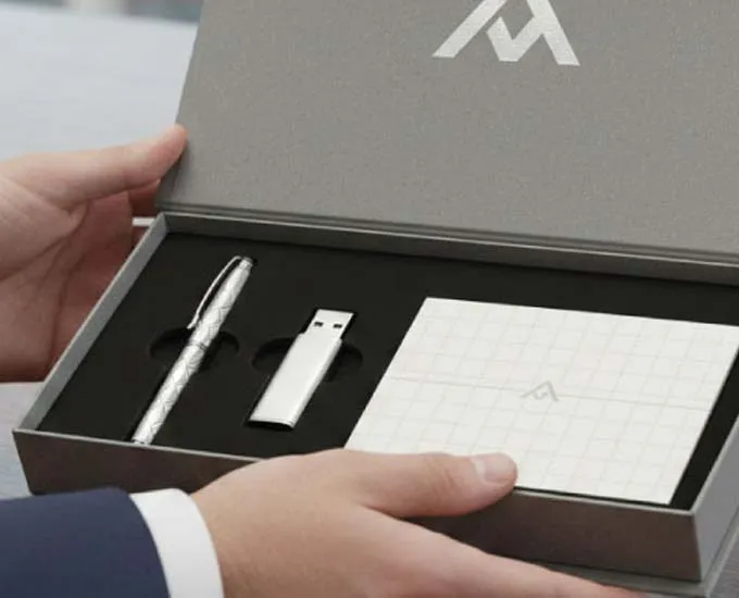 هدایای تبلیغاتی چطور باعث افزایش فروش و برندسازی می‌شوند؟