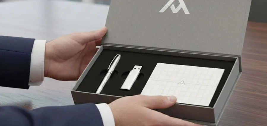 هدایای تبلیغاتی چطور باعث افزایش فروش و برندسازی می‌شوند؟