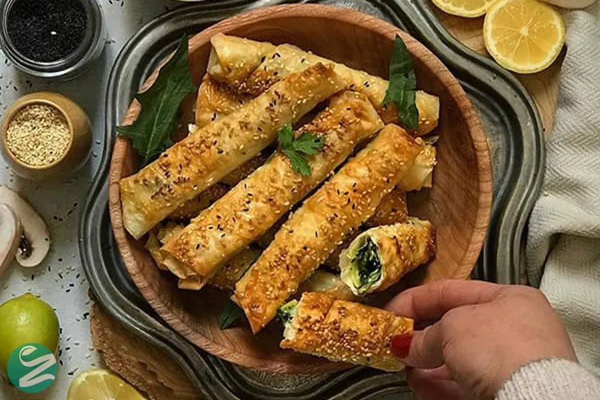 بورک اسفناج و پنیر و قارچ (گیاهی)
