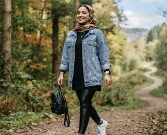 10 ایده جذاب برای ست کردن لگ براق مشکی